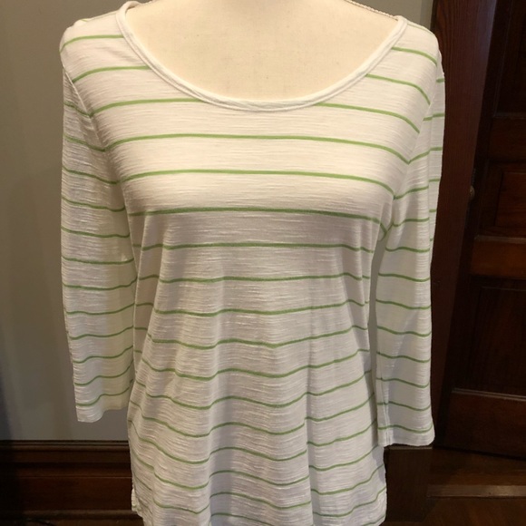 Gap 3/4 sleeve white with green stripe top - Picture 1 of 3
